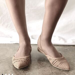 BCBGENERATION PL-HUNNY-X POINTED TOE BACK &ANKLE STRAP WOMEN"S FLAT SHOE